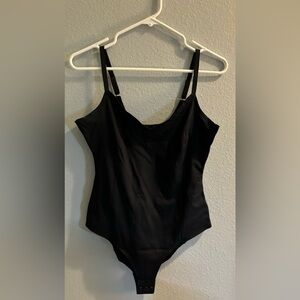 NWOT Pinsy hourglass shape wear black body suit